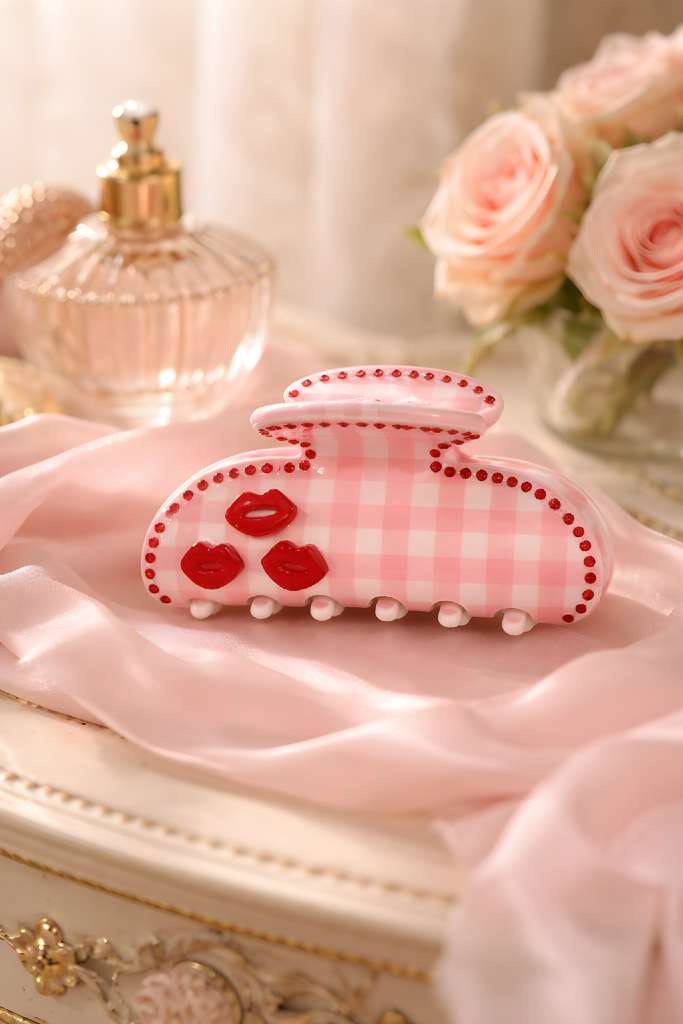 "Kiss Your Doubts Goodbye " Mini Clip